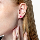 Pendientes con piedra talla oval y diamantes con garra antigua