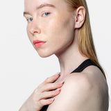 Pendientes con diamantes talla princesa engastados en garras