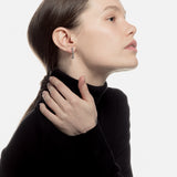 Pendientes flor con diamantes negros