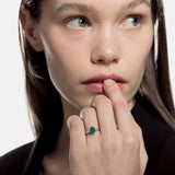 Sortija con esmeralda oval 7x6