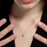 Colgante Esmeralda talla pera y diamantes