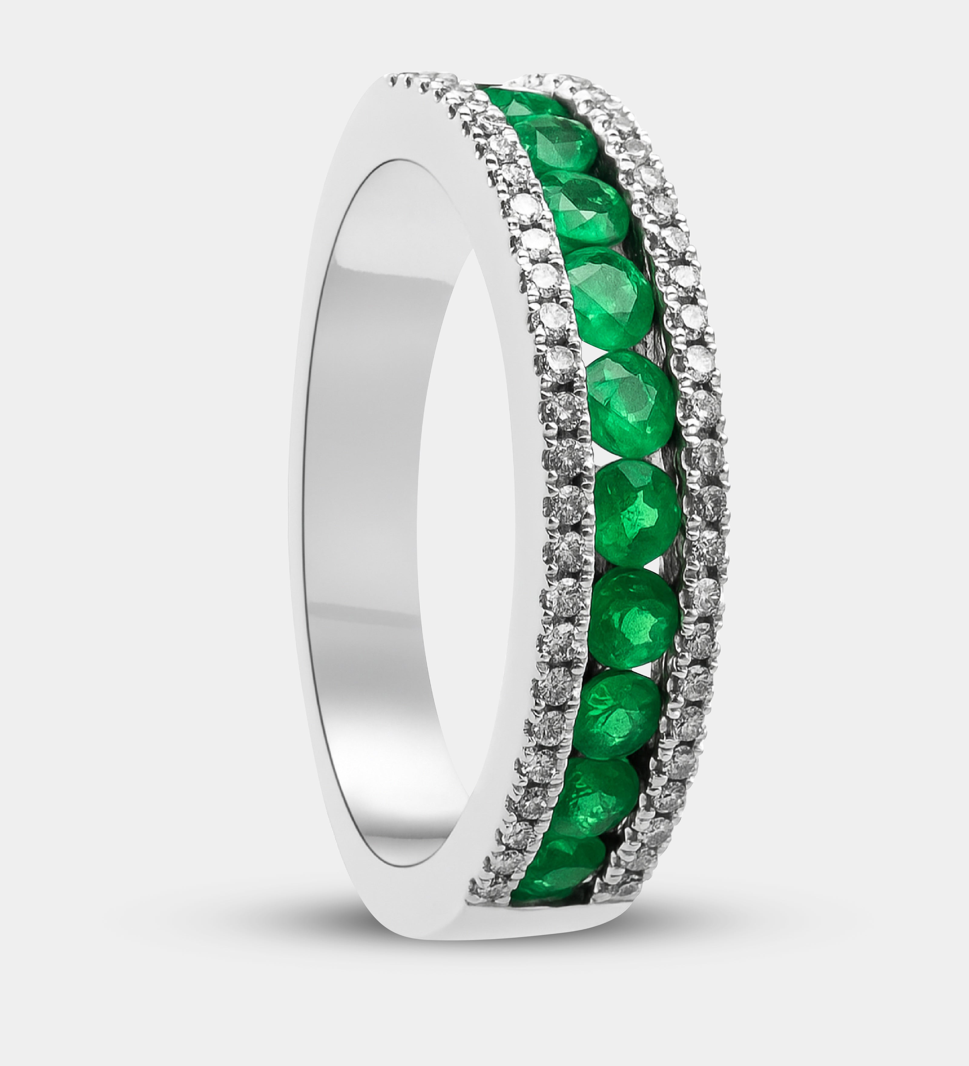 Media alianza con piedra de color y brillantes